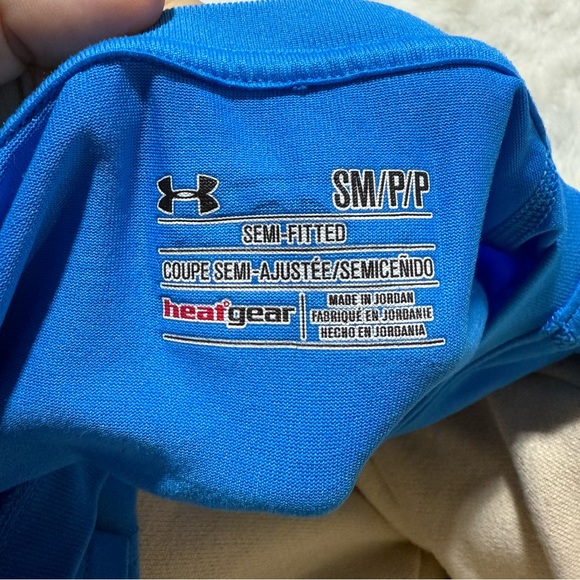 Bundle of 2 Under Armour Short Sleeve Athletic Tops - Picture 4 of 7